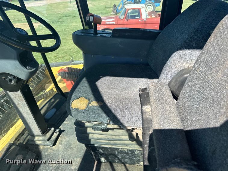 image for item FB7388 2001 New Holland HW320 swather / windrower