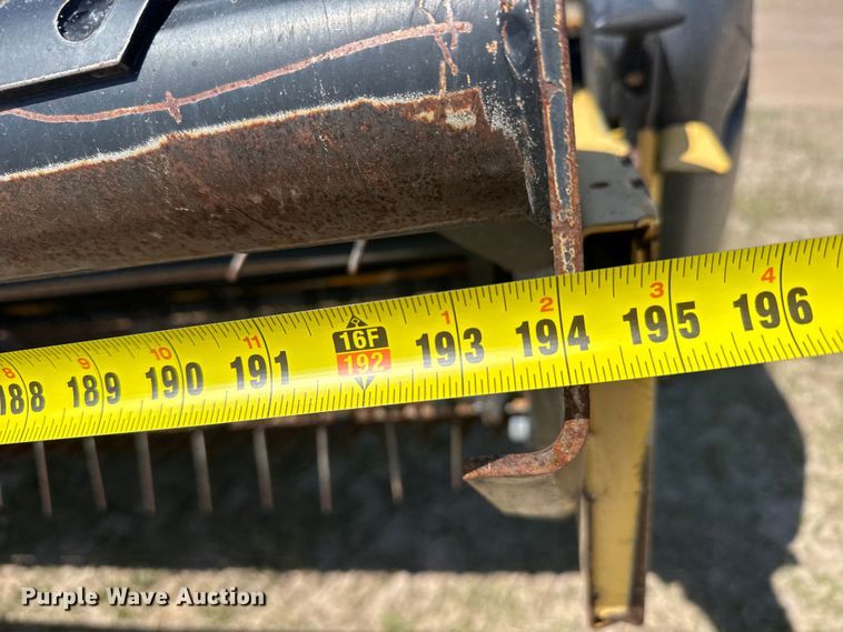 image for item FB7391 1996 Hew Holand 2550 swather / windrower
