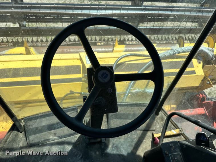 image for item FB7391 1996 Hew Holand 2550 swather / windrower