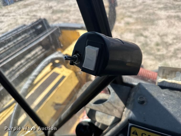 image for item FB7391 1996 Hew Holand 2550 swather / windrower