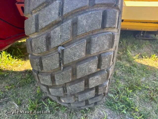 image for item FB7391 1996 New Holland 2550 swather / windrower