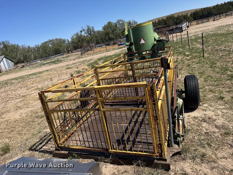 image for item FB7392 Portable corral
