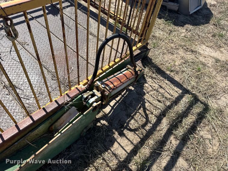 image for item FB7392 Portable corral