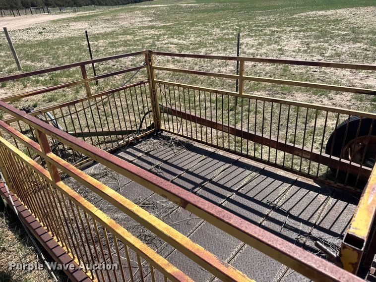 image for item FB7392 Portable corral
