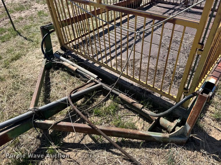 image for item FB7392 Portable corral