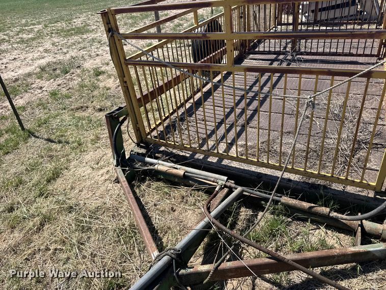 image for item FB7392 Portable corral