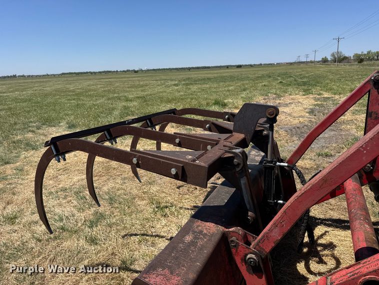 image for item FB7397 Versatile 276 4WD bi-directional tractor