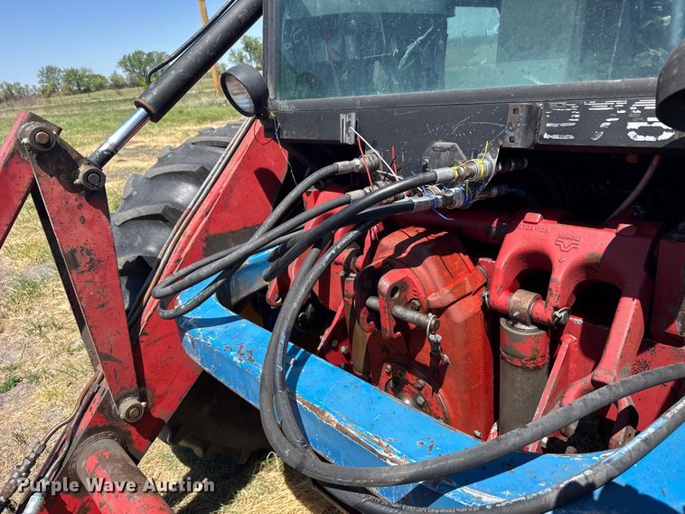 image for item FB7397 Versatile 276 4WD bi-directional tractor