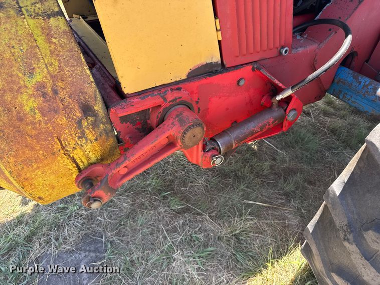 image for item FB7397 Versatile 276 4WD bi-directional tractor
