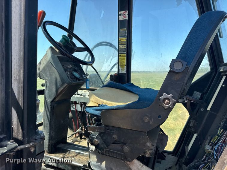 image for item FB7397 Versatile 276 4WD bi-directional tractor