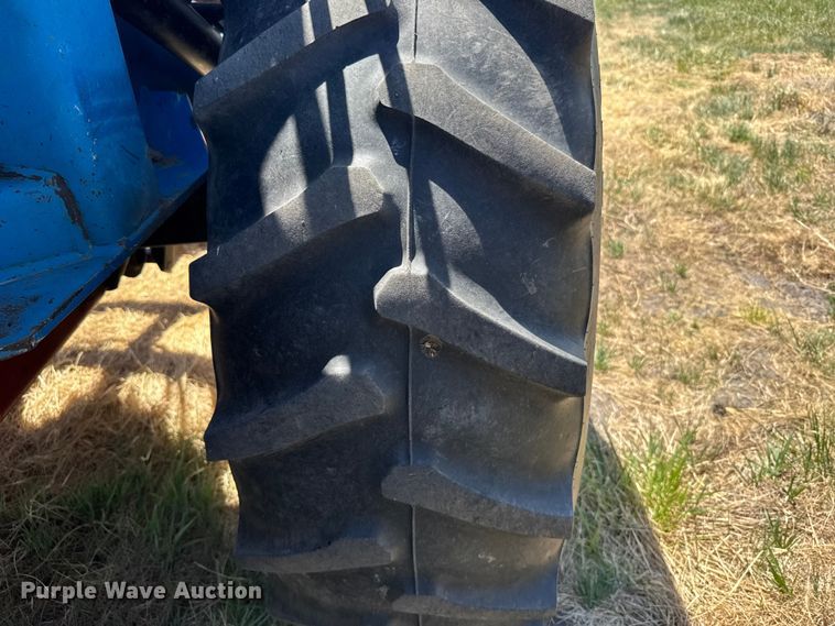 image for item FB7397 Versatile 276 4WD bi-directional tractor