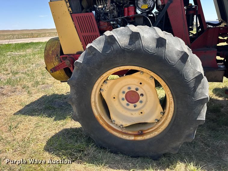 image for item FB7397 Versatile 276 4WD bi-directional tractor