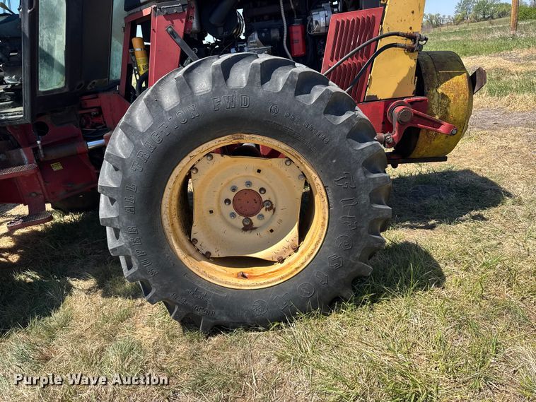 image for item FB7397 Versatile 276 4WD bi-directional tractor