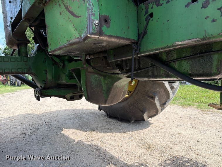 image for item FB8168 John Deere 4430 tractor