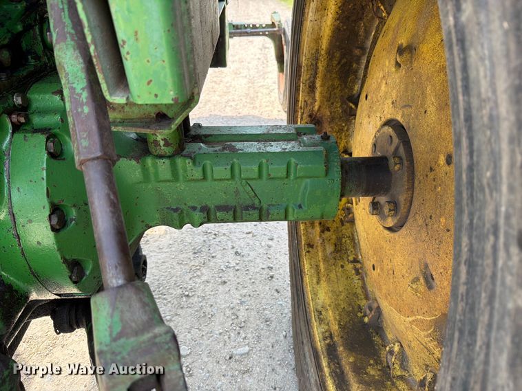 image for item FB8168 John Deere 4430 tractor