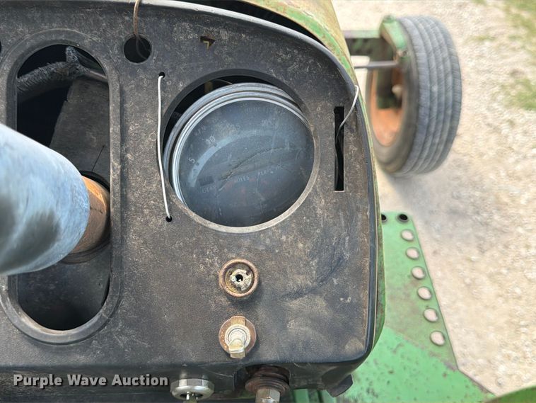 image for item FB8168 John Deere 4430 tractor