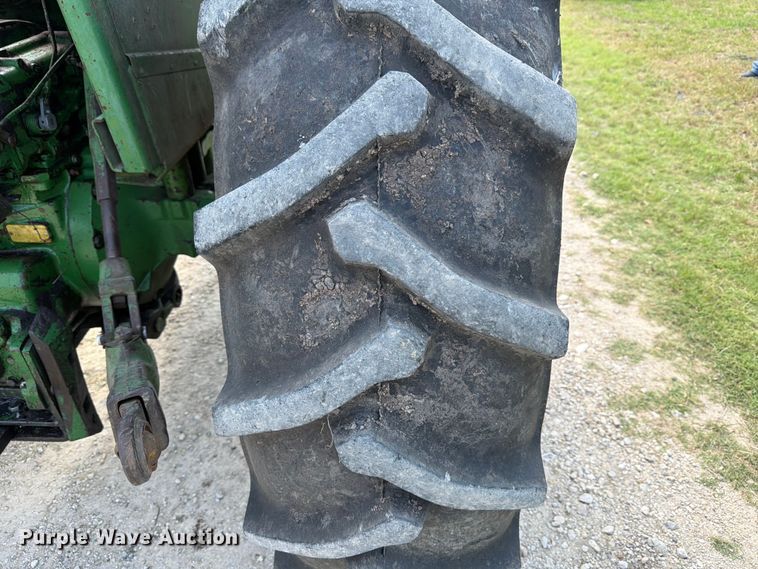 image for item FB8168 John Deere 4430 tractor