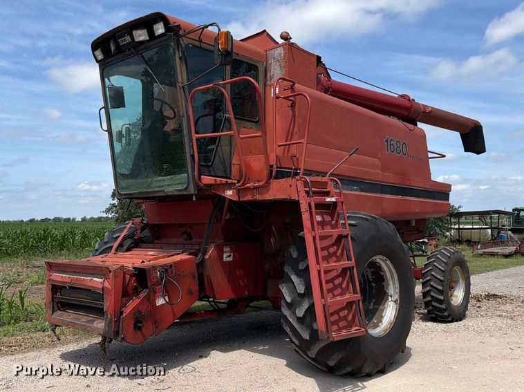 image for item FB8169 Case IH 1680 Axial-flow combine