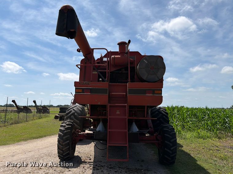 image for item FB8169 Case IH 1680 Axial-flow combine