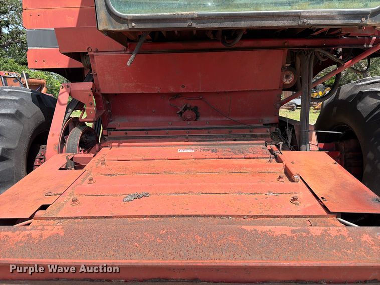 image for item FB8169 Case IH 1680 Axial-flow combine