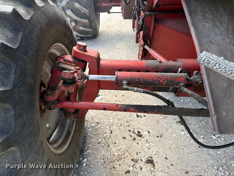 image for item FB8169 Case IH 1680 Axial-flow combine
