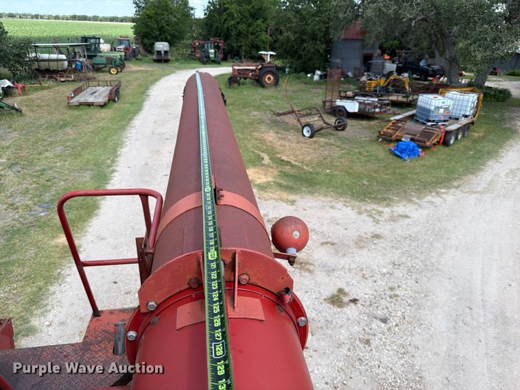 image for item FB8169 Case IH 1680 Axial-flow combine