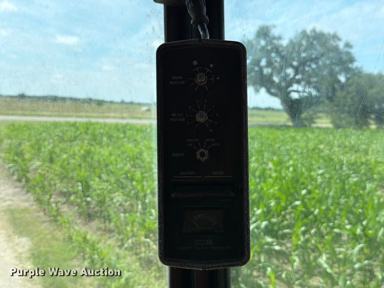image for item FB8169 Case IH 1680 Axial-flow combine