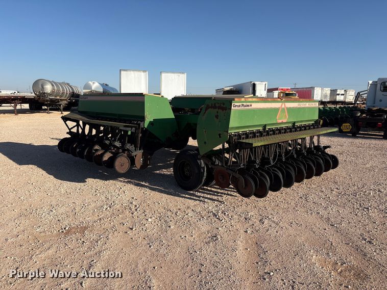 image for item FC2268 Great Plains Solid stand 30 grain drill