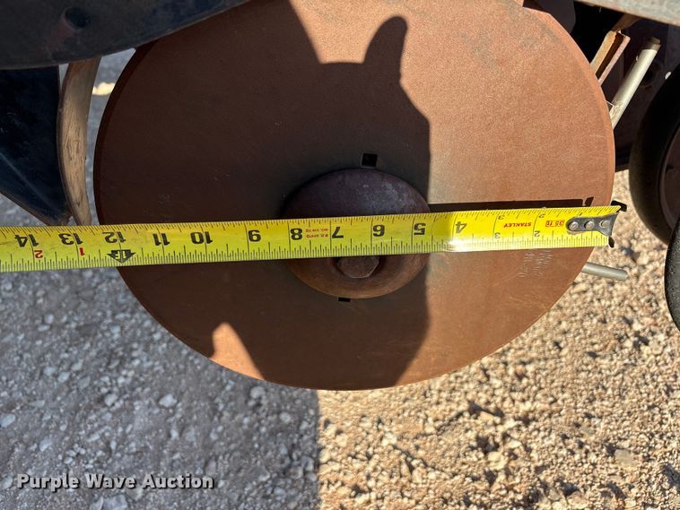 image for item FC2268 Great Plains Solid stand 30 grain drill