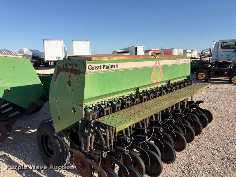 image for item FC2268 Great Plains Solid stand 30 grain drill