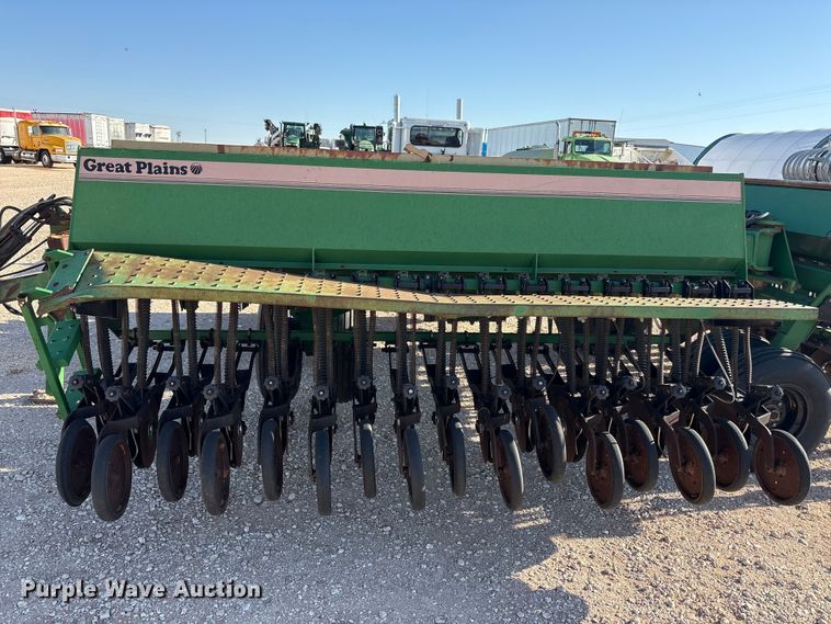 image for item FC2268 Great Plains Solid stand 30 grain drill