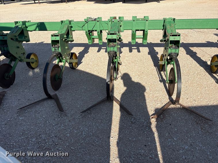 image for item FC2270 John Deere row crop cultivator