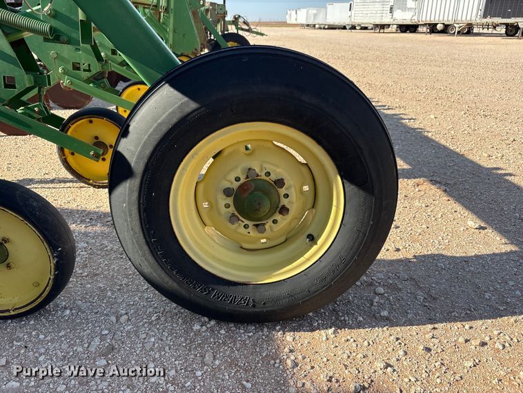 image for item FC2270 John Deere row crop cultivator