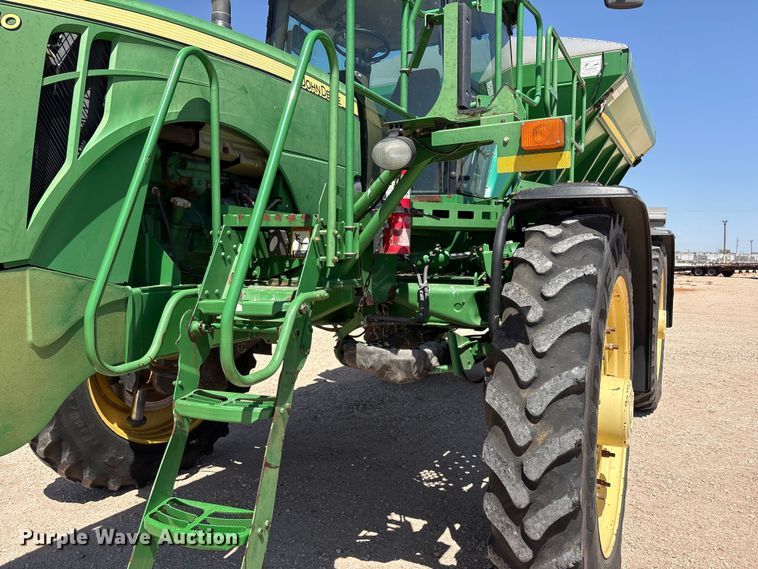 image for item FC2273 2013 John Deere 4940 spreader