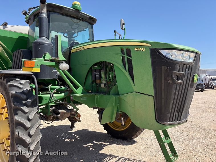 image for item FC2273 2013 John Deere 4940 spreader