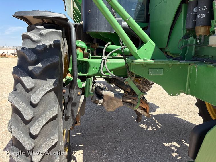 image for item FC2273 2013 John Deere 4940 spreader