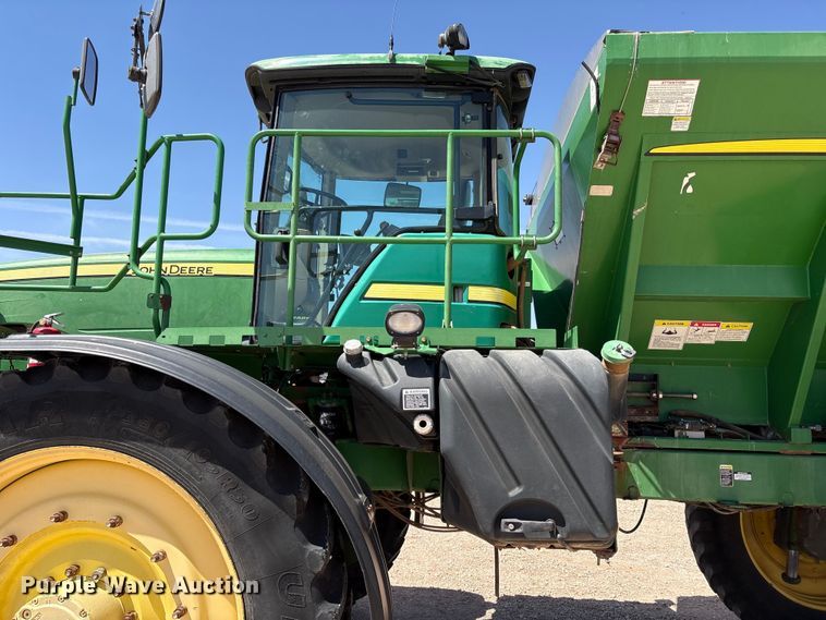 image for item FC2273 2013 John Deere 4940 spreader