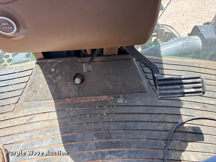 image for item FC2273 2013 John Deere 4940 spreader