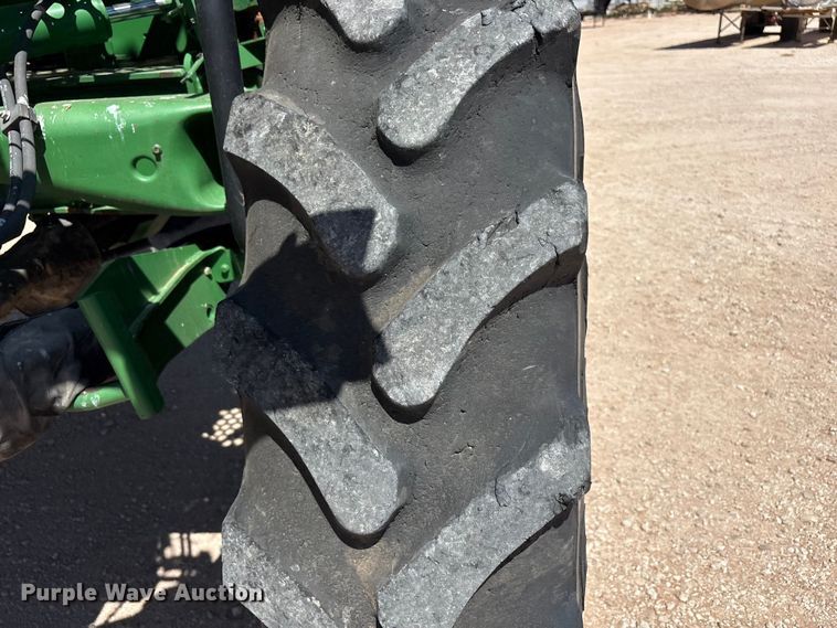 image for item FC2273 2013 John Deere 4940 spreader