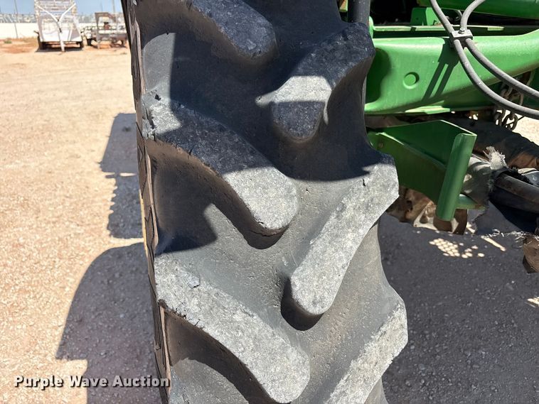 image for item FC2273 2013 John Deere 4940 spreader