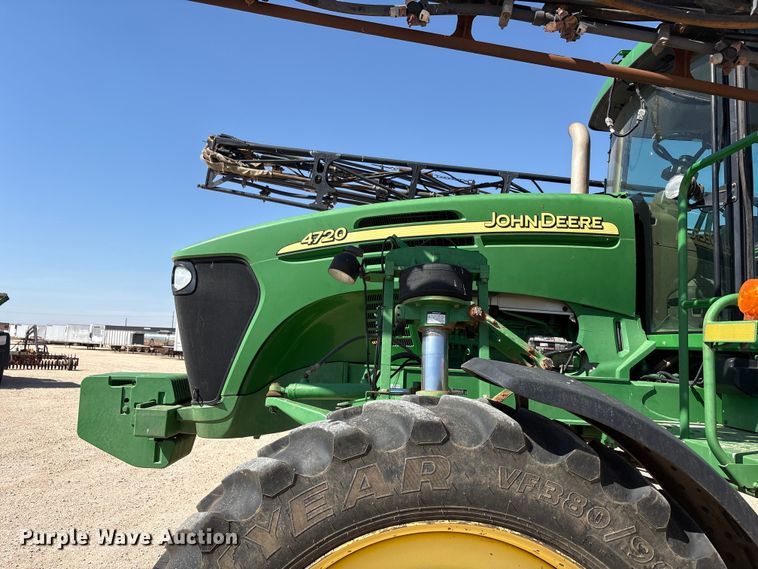 image for item FC2274 2006 John Deere 4720 sprayer