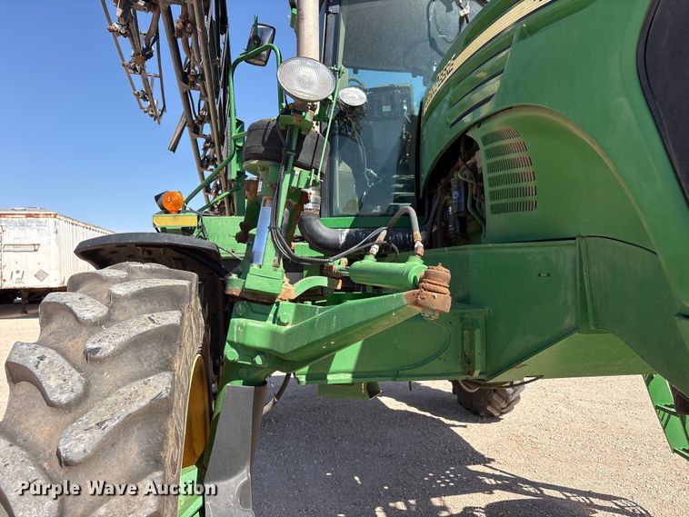 image for item FC2274 2006 John Deere 4720 sprayer