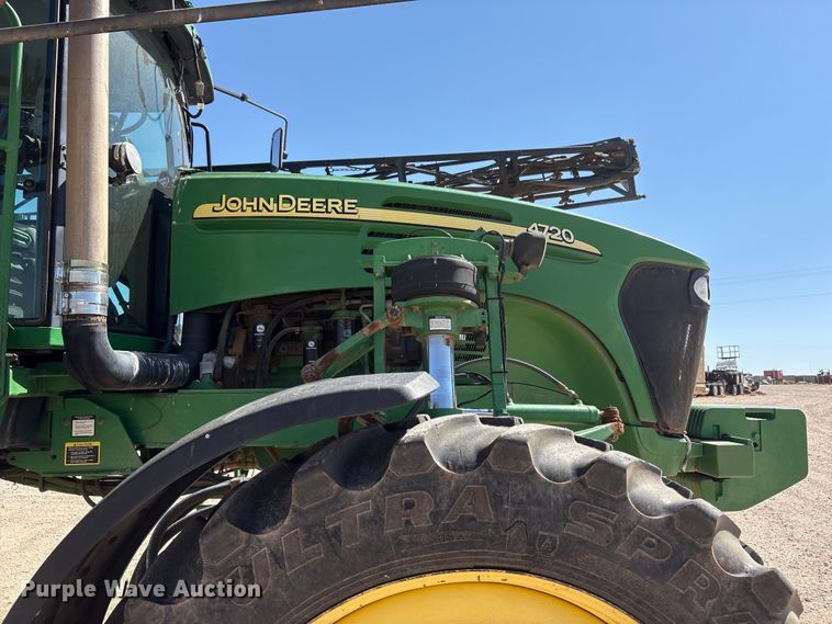 image for item FC2274 2006 John Deere 4720 sprayer