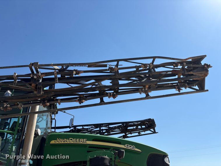 image for item FC2274 2006 John Deere 4720 sprayer
