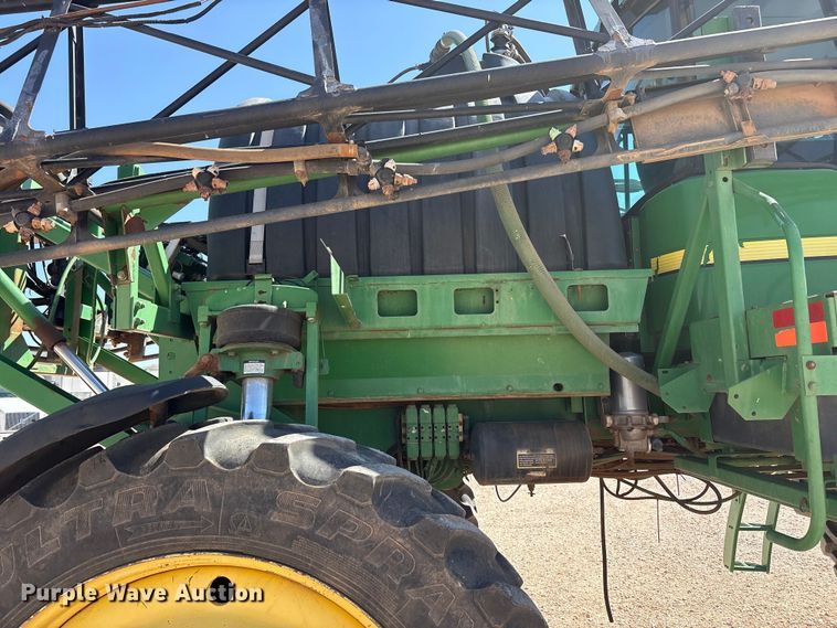 image for item FC2274 2006 John Deere 4720 sprayer
