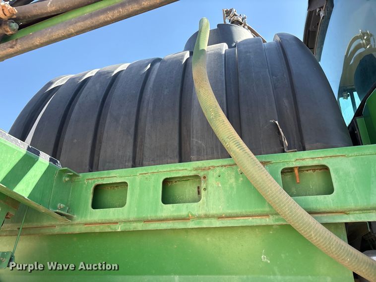 image for item FC2274 2006 John Deere 4720 sprayer