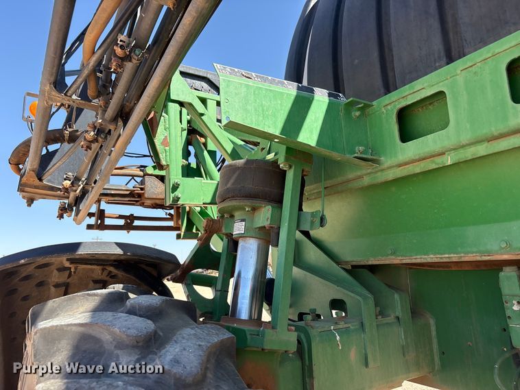 image for item FC2274 2006 John Deere 4720 sprayer