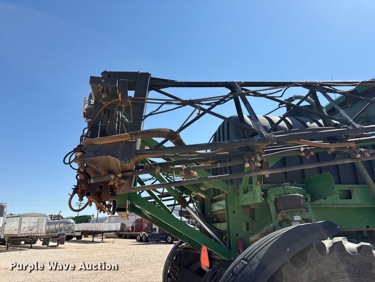 image for item FC2274 2006 John Deere 4720 sprayer