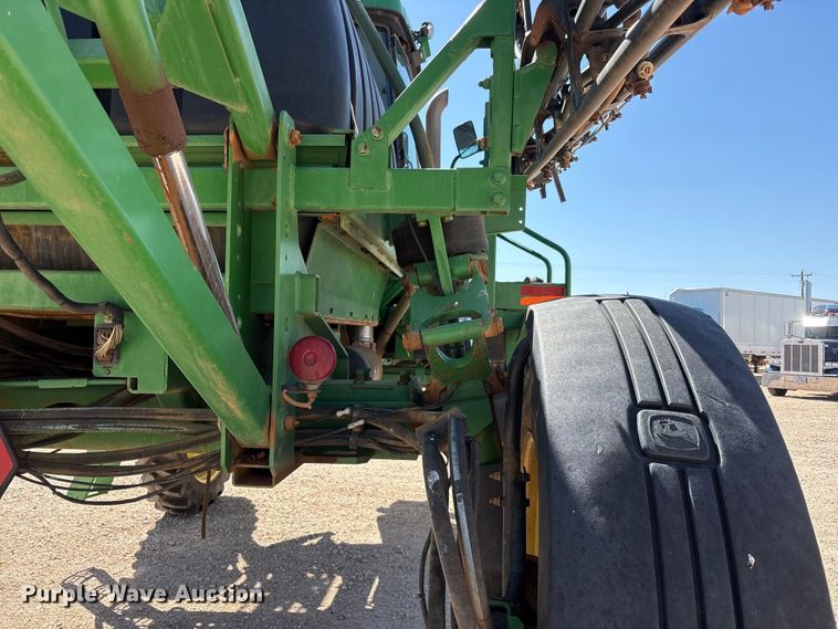 image for item FC2274 2006 John Deere 4720 sprayer