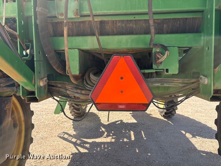 image for item FC2274 2006 John Deere 4720 sprayer